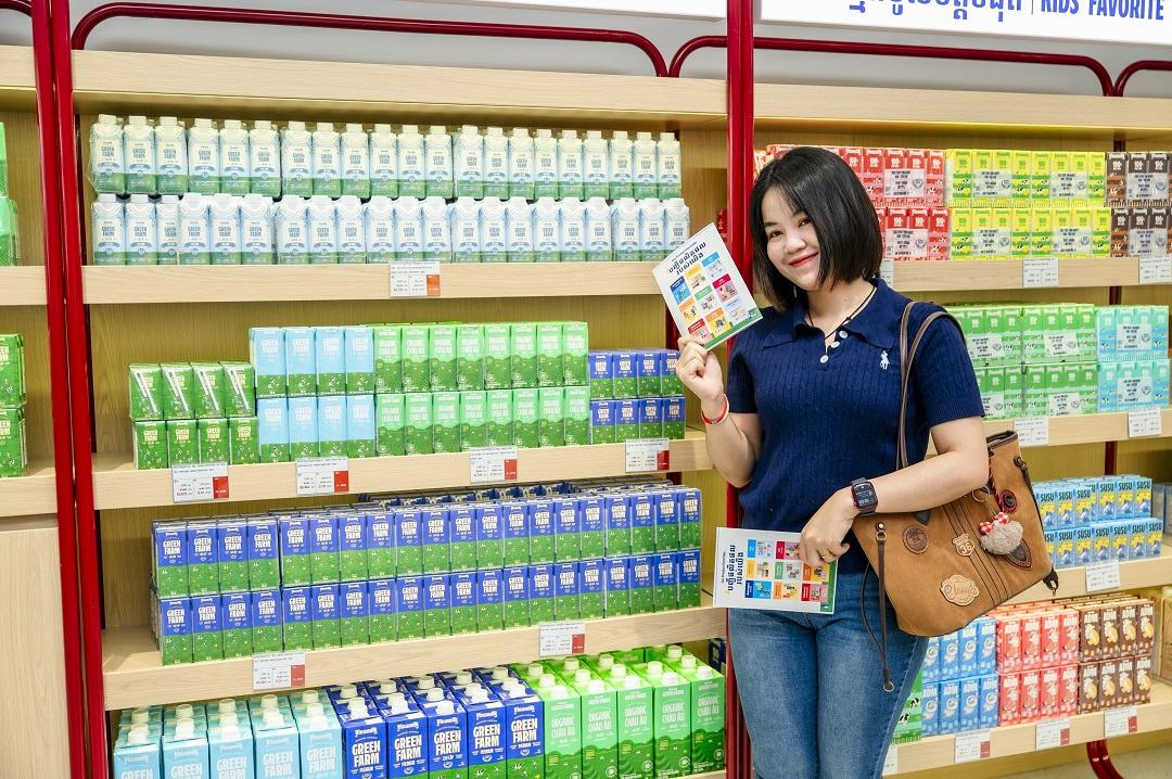 02_Vinamilk-products-in-store_Phnom-Penh