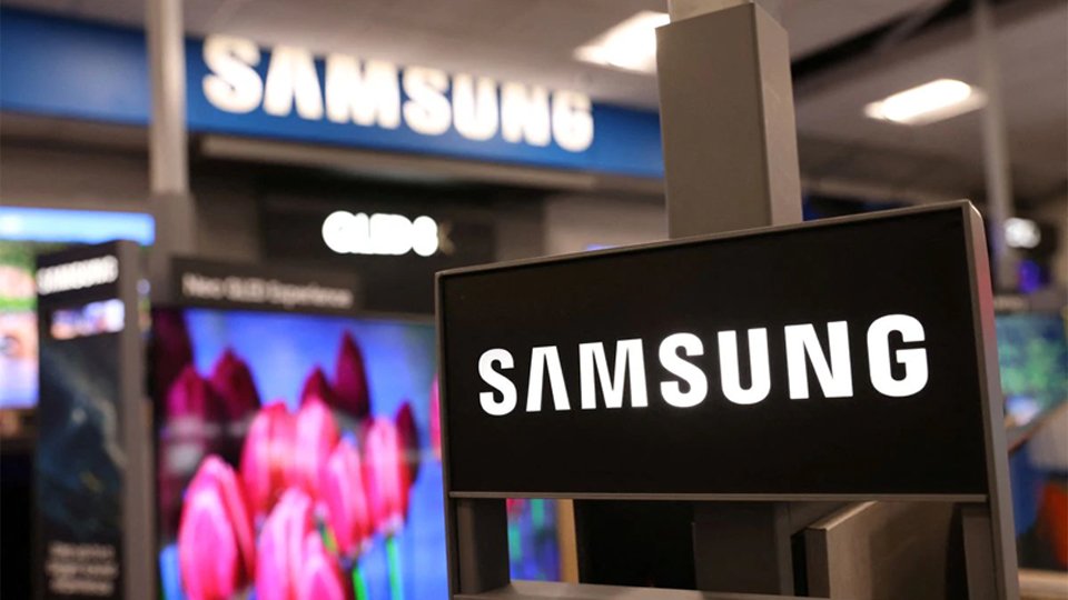 ក្រុមហ៊ុនSamsungបន្តវិនិយោគលើបន្ទះឈីបទោះបីចំណូលស្រុតចុះ!