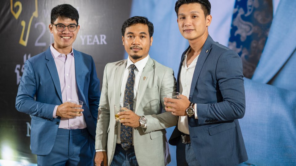 ស្ថាបនិកនាឡិកាម៉ាក «ពូ»៖ បំណងចុងក្រោយរបស់ខ្ញុំ គឺយីហោនៅតែរស់ ទោះមនុស្សស្លាប់ទៅហើយក្ដី!