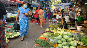 សេដ្ឋកិច្ចមីយ៉ាន់ម៉ាប្រែប្រួលយ៉ាងដូចម្តេចខ្លះ?