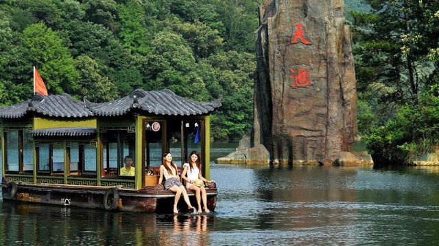 ចិនបើកទីក្រុងវូហាន ទទួលភ្ញៀវទេសចរឡើងវិញហើយ! (http://www.travelchina.gov.cn)