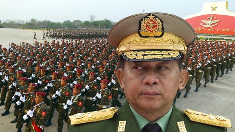 : របបសឹកមីយ៉ាន់ម៉ា បើកដៃឱ្យអ្នកស្មោះស្ម័គ្រនឹងខ្លួនមានសិទ្ធិប្រើប្រាស់កាំភ្លើង!