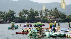 ភ្ញៀវទេសចរណ៍ដើរកម្សាន្នអំឡុងពេលបុណ្យចូលឆ្នាំប្រពៃណីចិន (រូបភាព៖ ក្រសួងទេសចរណ៍)