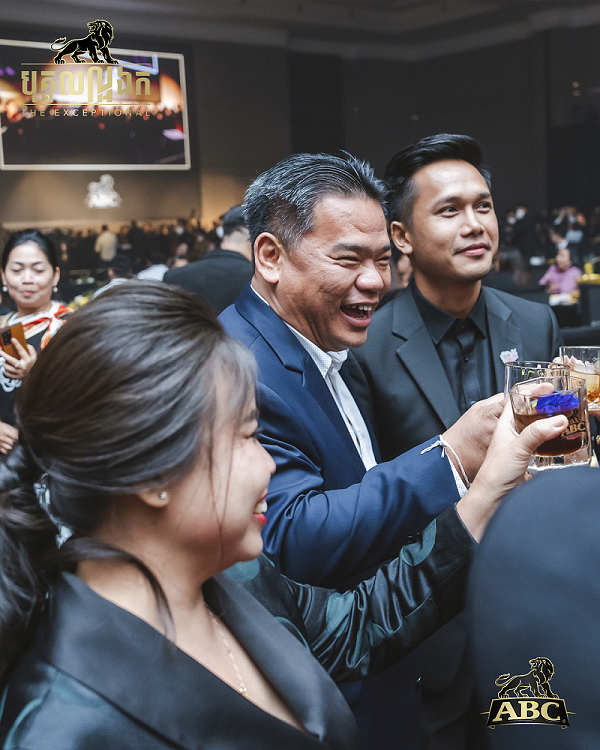 យុទ្ធនាការ «បុគ្គលល្អឯក» របស់ ABC ទទួលស្គាល់កំពូលចុងភៅ លូ ម៉េង  ចំពោះការរួមចំណែកដ៏លេចធ្លោរបស់លោក