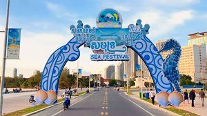 រយៈពេល៣ថ្ងៃ នៃពិធីបុណ្យសមុទ្រនៅខេត្តព្រះសីហនុ ទទួលបានភ្ញៀវទេសចរជាង៧១ម៉ឺននាក់