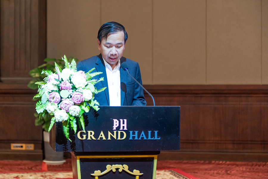 លោកឧកញ៉ា ថៃ ម៉េងលី អគ្គនាយក ប៉េង ហួត គ្រុប