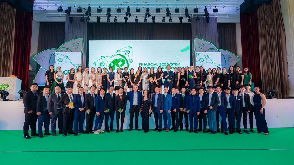 លោកជំទាវ ជា សិរី៖ ក្រុមហ៊ុន CBC ជាចំណែកដ៏សំខាន់ក្នុងការជួយលើកកម្ពស់បរិយាបន្នហិរញ្ញវត្ថុកម្ពុជា