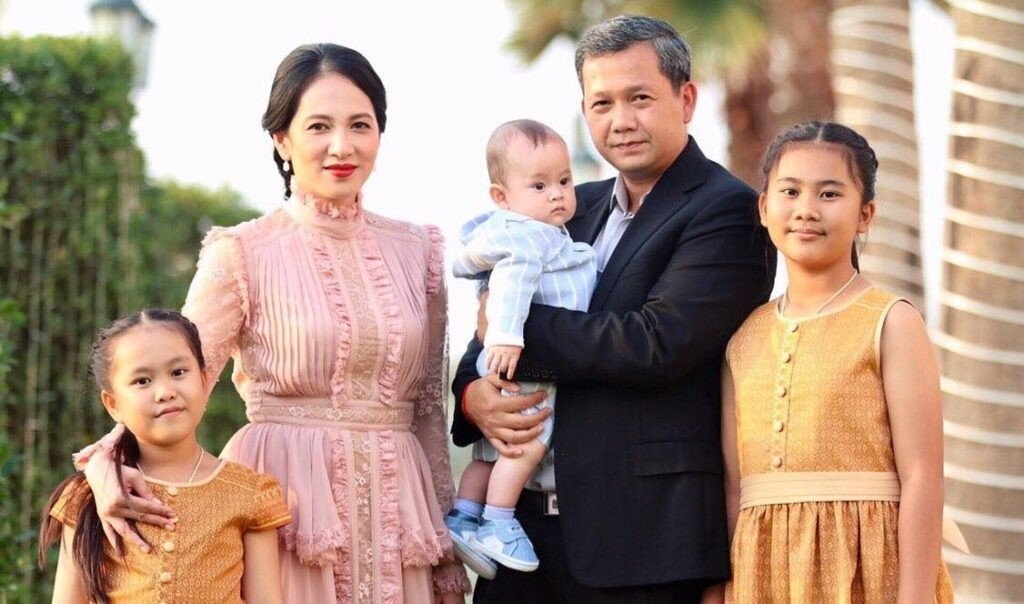 លោកឧកញ៉ា ជាម ឃុនណាត និង លោកជំទាវ ប្រកាសគាំទ្រយ៉ាងពេញទំហឹង ឯកឧត្តមបណ្ឌិត ហ៊ុន ម៉ាណែត