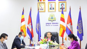 ឯកឧត្តមកិត្តិសេដ្ឋាបណ្ឌិត ឆាយ ថន ទេសរដ្ឋមន្ត្រី រដ្ឋមន្ត្រីក្រសួងផែនការ ក្នុងពិធីបើកកិច្ចប្រជុំនៃគណៈកម្មាធិការជំរឿនសេដ្ឋកិច្ចនៅរាជធានីខេត្ត ស្តីពី ដំណើរការរៀបចំ និងការប្រព្រឹត្តទៅនៃជំរឿនសេដ្ឋកិច្ច នៅព្រះរាជាណាចក្រកម្ពុជា ឆ្នាំ២០២២