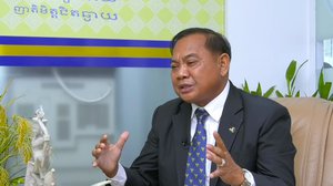 លោក អុន សំអុល នាយកជាន់ខ្ពស់ធនាគារអេស៊ីលីដាសាខាចតុមុខ