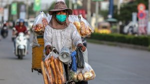 ធនាគារពិភពលោកអះអាងថាជំងឺកូវីដ១៩ធ្វើឲ្យពលរដ្ឋកម្ពុជាធ្លាក់ចូលក្នុងភាពក្រីក្រឡើងវិញ  Photo by: ADB Photo by: ADB