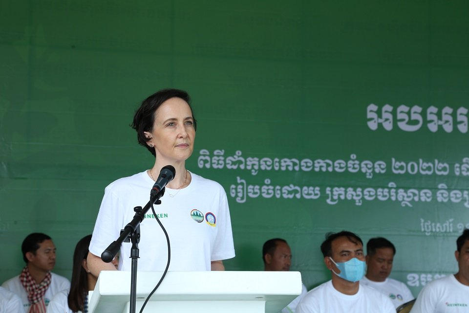 Ms. Anne Ollivier, Corporate Affairs Director at HEINEKEN Cambodia, is giving a speech during the mangrove tree planting ceremony at Trapaeng Sangkae community