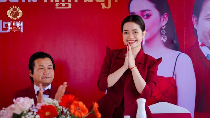 តារាកំប្លែងនីឡា