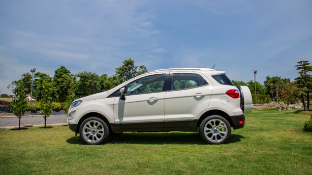 រូបរាងដ៏ស្រស់ស្អាតរថយន្ត SUV