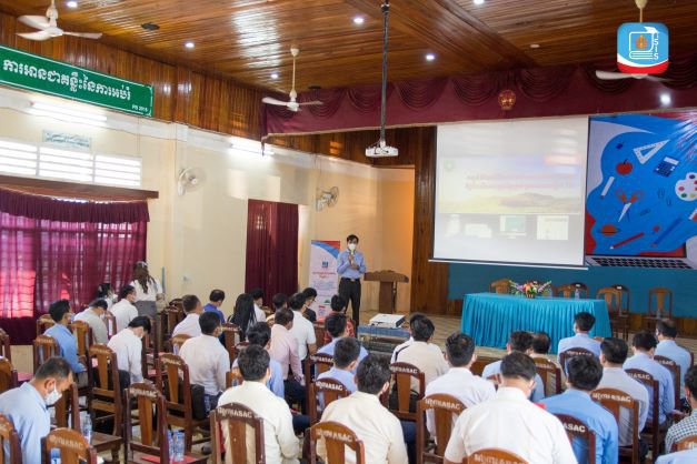 កម្មវិធី SIS Cambodia ដែលបង្កើតឡើងដោយក្រសួងប្រៃសណីយ៍ និងក្រសួងអប់រំ ដោយសហការជាមួយក្រុមហ៊ុន មិត្តហ្វូន ឥឡូវនេះ បានដាក់ពង្រាយនៅតាមសាលារៀននៅខេត្តកំពត។