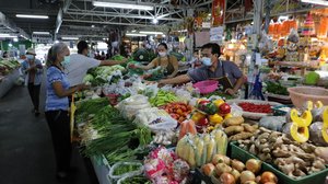 ថៃរក្សាតម្លៃលើទំនិញ ៥១ មុខ!