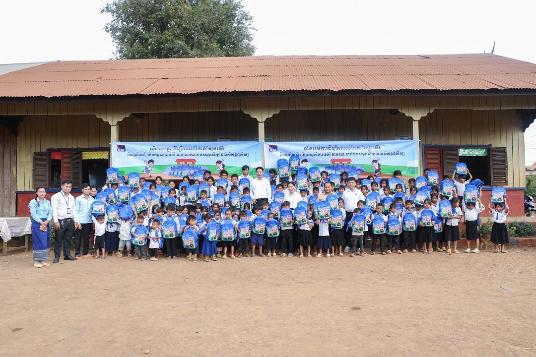 4M8A4590