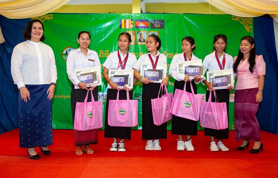 ក្រុមហ៊ុន Smart Axiata  គាំទ្រវេទិកាយុវជនជជែកពិភាក្សាអំពីបរិស្ថានឆ្នាំ២០២២