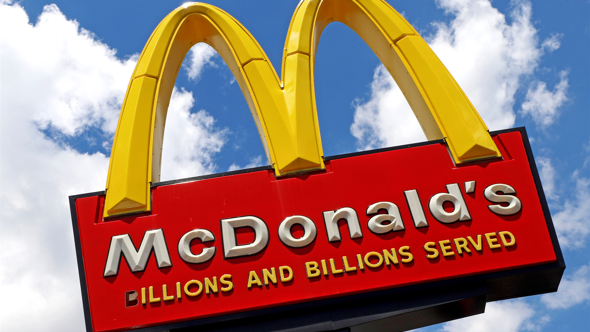 ភោជនីយដ្ឋាន McDonald បស់អាមេរិកត្រៀមចាកចេញពីរុស្ស៊ី