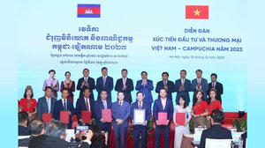 ក្រុមហ៊ុន Vietjet សម្ពោធផ្លូវហោះហើរ សៀមរាប-ហាណូយ ក្នុងដំណើរទស្សនកិច្ចផ្លូវការរបស់នាយករដ្ឋមន្ត្រីកម្ពុជាកទៅប្រទេសវៀតណាម