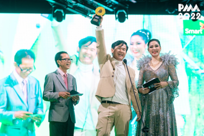 កម្មវិធីពានរង្វាន់ Pleng Music Awards លើកដំបូងបង្អស់ នៅកម្ពុជា