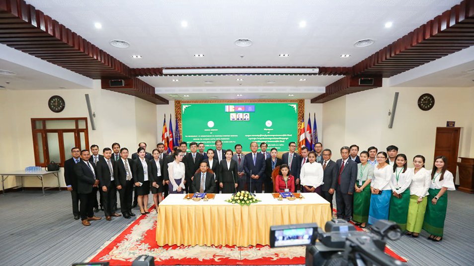ធនាគារ អេស៊ីលីដាចុះអនុស្សរណៈយោគយល់គ្នាជាមួយមូលនិធិគន្ធបុប្ផាជំរុញដល់ការកៀរគរមូលនិធិជំនួយ