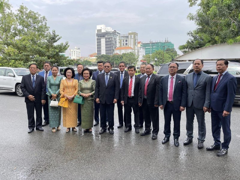 ការបរិច្ចាគថវិកាពីសំណាក់អ្នកឧកញ៉ា ឧកញ៉ា ដែលជាសមាជិកសមាគមឧកញ៉ាកម្ពុចាំនេះ ធ្វើឡើងតបតាមការស្នើសុំរបស់សម្តេចតេជោ ហ៊ុន សែន នាយកដ្ឋមន្ត្រីនៃកម្ពុជា ។