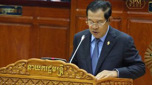 សម្តេច ហ៊ុន សែន ៖ខ្ញុំបានបញ្ជាទិញម៉ាស ៣លានម៉ាស និងសម្ភារៈការពារមេរោគចំនួន៥ពាន់សម្រាប់បន្ថែម