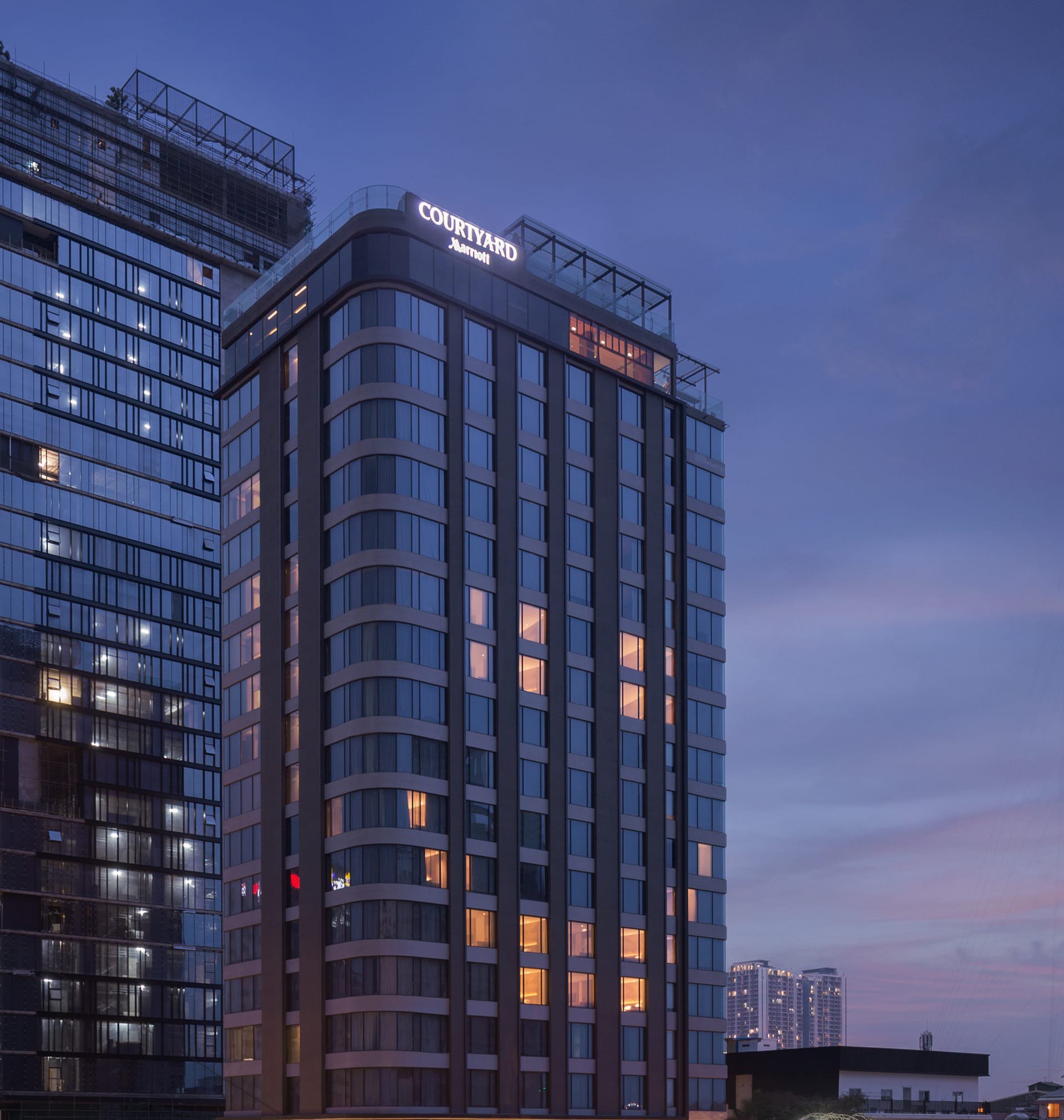 សណ្ឋាគារ​ Courtyard by Marriott Phnom Penh (រូបភាព៖Courtyard by Marriott Phnom Penh)