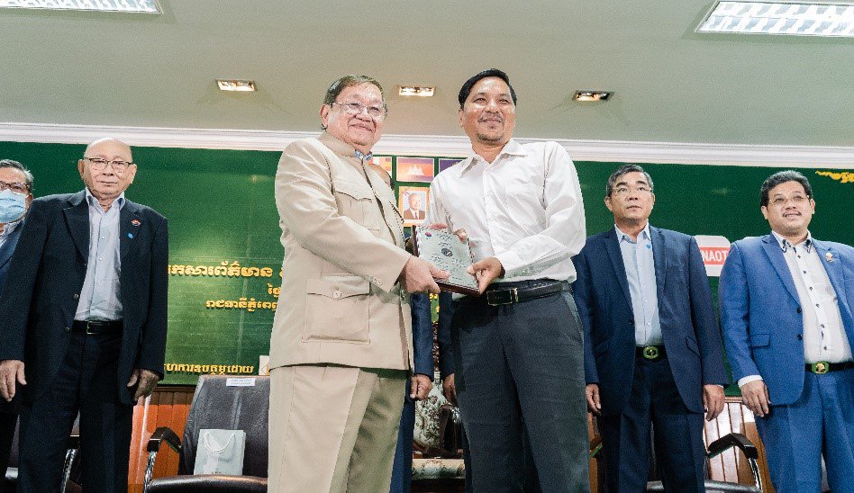 កម្មវិធី ពានរង្វាន់ លើកទឹកចិត្ត ចំពោះ អ្នកសារព័ត៌មាន ៥សម័យកាល
