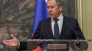 លោក សឺជេ ឡាវរ៉ូវ (Sergei Lavrov) នៅថ្ងៃទី ១៣ វិច្ឆិកា បាននិយាយក្នុងសន្និសីទសារព័ត៌មានថា ក្រុមប្រទេសបស្ចិមលោកកំពុងស្វែងរកការ«រៀបចំឲ្យមូលដ្ឋានយោធា»នៅអាស៊ីអាគ្នេយ៍។
