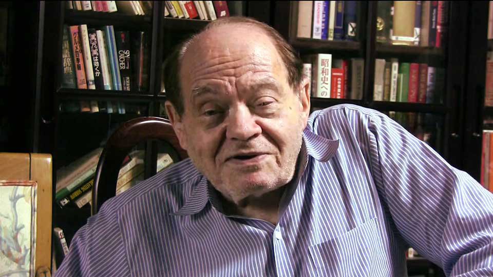 លោក Bernard Krisher អតីត​ចាងហ្វាង​កាសែត ឌឹ ខេមបូឌា ដេលី។ រូបភាព៖ YouTube