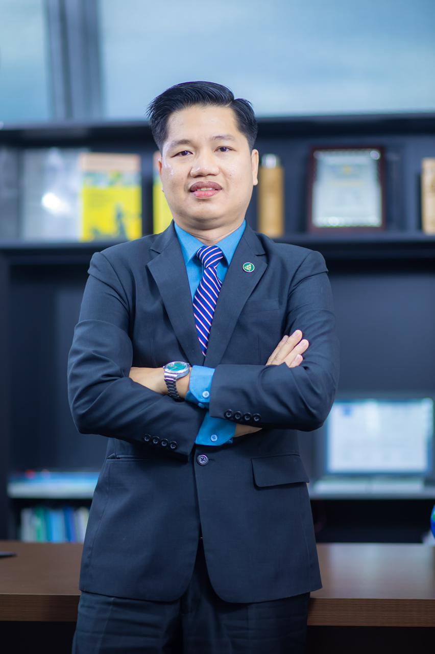 លោក អឿ សុធារ័ត្ន នាយកប្រតិបត្តិក្រុមហ៊ុនស៊ីប៊ីស៊ី