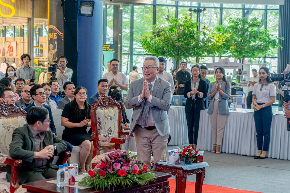 ជិតផុតថ្ងៃហើយ! ឱកាសវិនិយោគចំណេញ ពីក្រុមហ៊ុន អ្នកឧកញ៉ាគួច ម៉េងលី  ខណៈ១ភាគហ៊ុនលក់តម្លៃធូរបំផុត