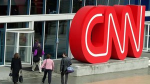 CNN បានបញ្ឈប់បុគ្គលិក៣ នាក់ ដោយសារពួកគេមកធ្វើការ ដោយមិនបានចាក់វ៉ាក់សាំងជំងឺកូវីដ-១៩