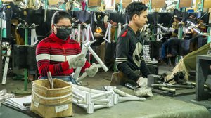 ធនាគារពិភពលោក ទម្លាក់ការព្យាករកំណើនសេដ្ឋកិច្ចប្រទេសជិតខាងកម្ពុជាទាំង៣ តែរក្សាការព្យាករសេដ្ឋកិច្ចកម្ពុជានៅដដែល