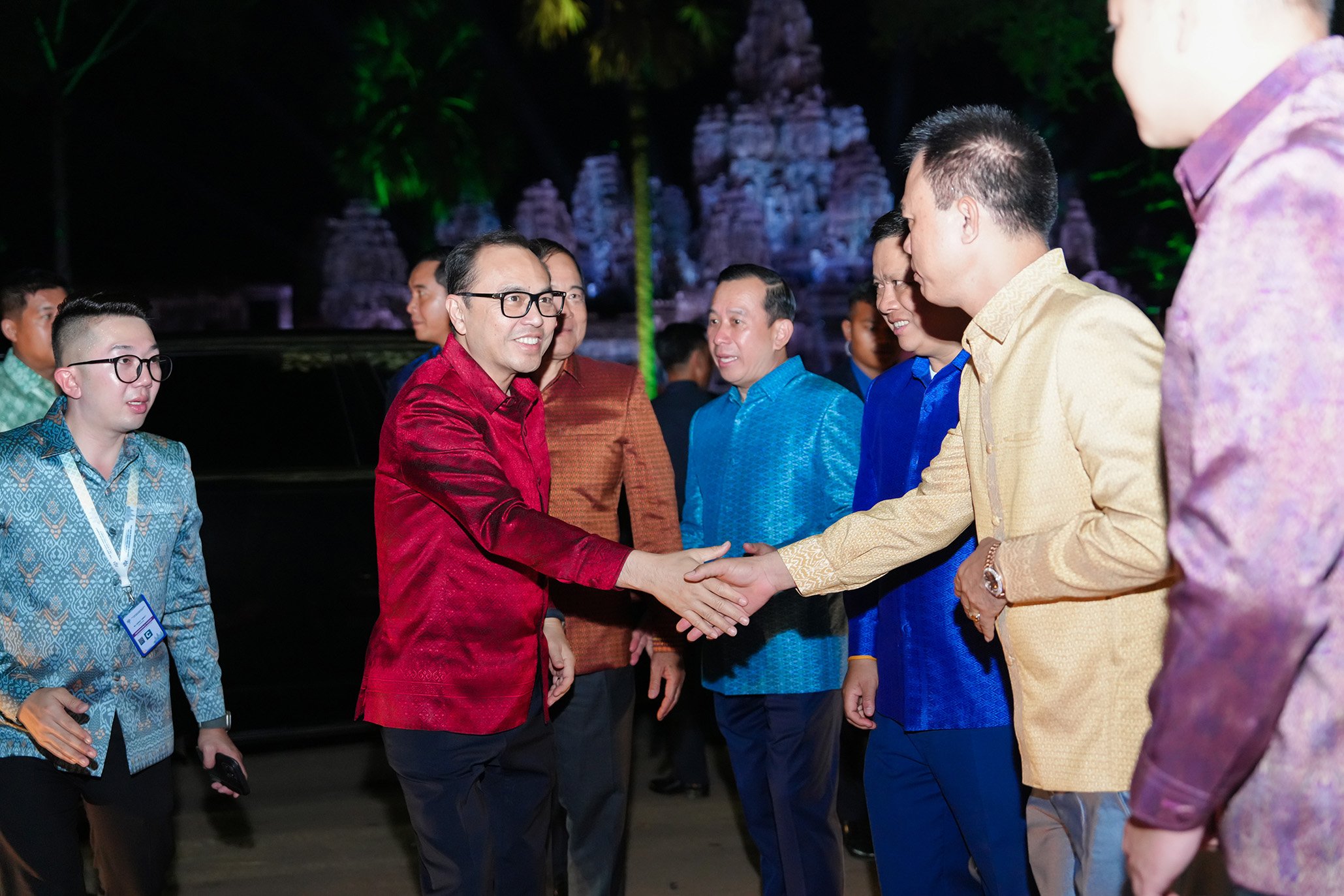 ឧបនាយករដ្ឋមន្ត្រីប្រចាំការ វង្សី វិស្សុត