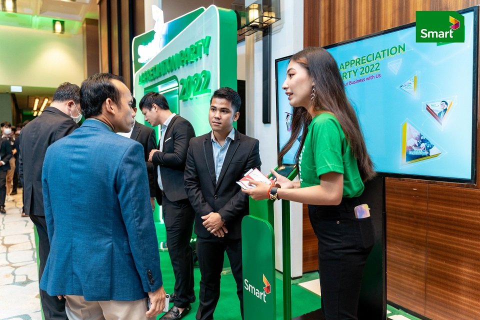 ក្រុមហ៊ុន Smart Axiata  រៀបចំពិធីថ្លែងអំណរគុណដល់អតិថិជនសហគ្រាស