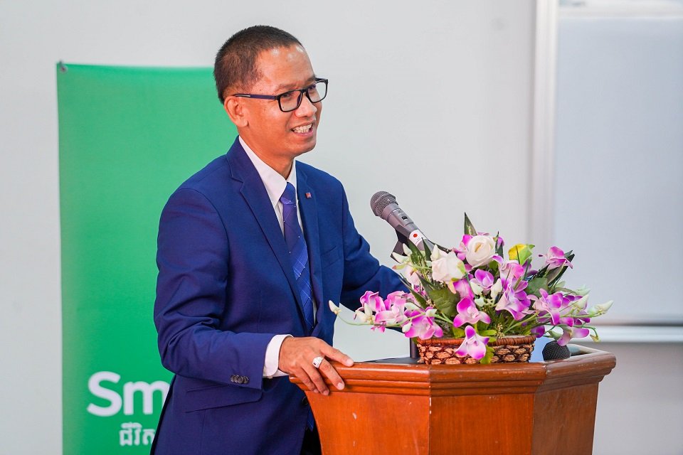 ក្រុមហ៊ុន Smart Axiata សហការជាមួយក្រសួងអប់រំ យុវជន និងកីឡា ក្នុងការបណ្តុះបណ្តាល ជំនាញអក្ខរកម្មឌីជីថលដល់សិស្សវិទ្យាល័យជាង ១០០០ នាក់