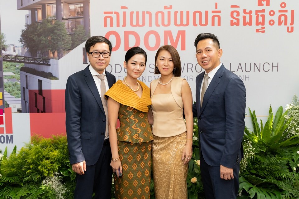 គម្រោងអគារពហុមុខងារ Odom កម្ពស់៤៥ជាន់ បើកសម្ពោធការិយាល័យលក់ជាផ្លូវការហើយ!