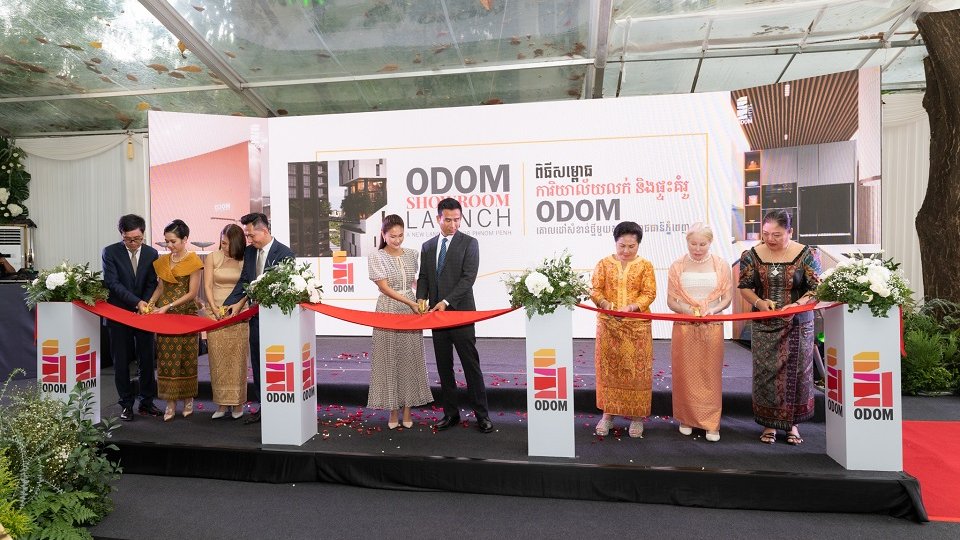 គម្រោងអគារពហុមុខងារ Odom កម្ពស់៤៥ជាន់ បើកសម្ពោធការិយាល័យលក់ជាផ្លូវការហើយ!