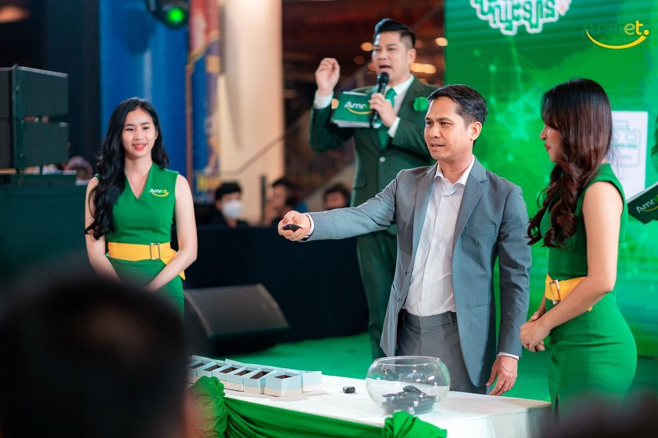 កម្មវិធី “ប្រើឌីជីថល ឈ្នះឡាន” របស់ អម្រឹត  បានរកឃើញម្ចាស់រង្វាន់ធំរថយន្ដ Ford Ranger Wildtrak 2023 ហើយ