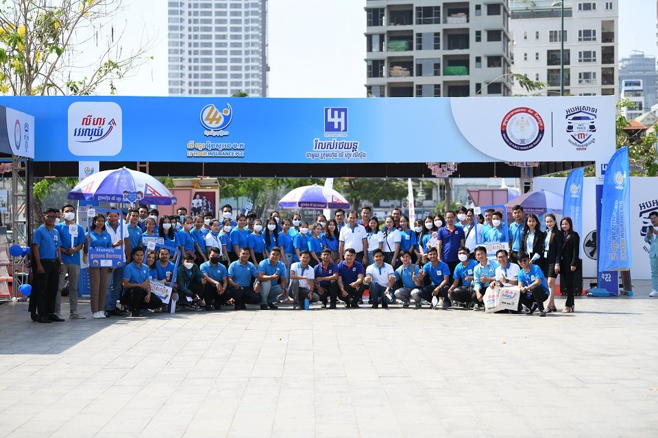 ក្រុមហ៊ុន លី ហួរ ផេប៉្រូ ភីអិលស៊ី លី ហួរ អ៊ិនសួរេន និង លី ហួរ លីស៊ីង បានចូលរួមក្នុងកម្មវិធី «អបអរសាទរខួប ៣ឆ្នាំ លេខពិសេសផ្ទាល់ខ្លួន»