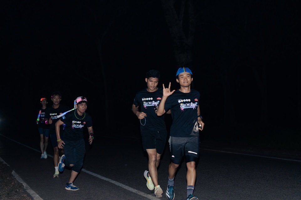 Glow run.jpg3