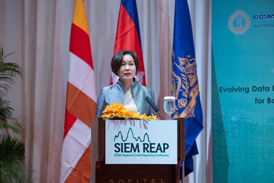 H.E Dr. Chea Serey delivering the keynote