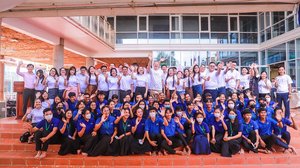 ក្រុមហ៊ុន ប៉េង ហួត គ្រុប បានរៀបចំពិធីផ្តល់អាហារូបករណ៍ចំនួន ៥០កន្លែង គិតជាទឹកប្រាក់ជាង ១១ម៉ឺនដុល្លារអាមេរិក ដល់អង្គការមូលនិធិកុមារកម្ពុជា (CCF)