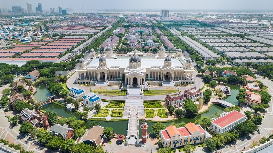 ចូលរួមដោយសេរី ក្នុងព្រឹត្តិការណ៍សិក្ខាសាលាសប្បុរសធម៌ដ៏ធំ នៅថ្ងៃទី០១ ខែតុលា ឆ្នាំ២០២២ ខាងមុខនេះ នៅអគារសន្និបាត និងសាលប្រារព្ធពិធីមង្គលការលំដាប់ផ្កាយប្រាំ ភីអេច ហ្រ្គេនហល