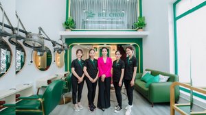 BEE CHOO ម៉ាកសញ្ញាដ៏ល្បីពីប្រទេសសិង្ហបុរី ឯកទេសព្យាបាលស្បែកក្បាលនិងសក់ តាមបែបបុរាណចិន សម្ពោធសាខាបន្ថែម១ទៀតនៅទួលគោក