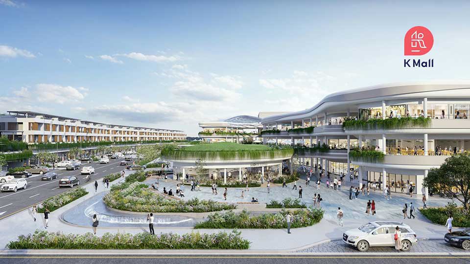 ទិដ្ឋភាពផ្សារទំនើប K Mall និង ទីធ្លាថ្មើរជើងយ៉ាងធំទូលាយ ដែលជាចំណុចពិសេសនៃ KMH Park នៅតំបន់វេងស្រេង។