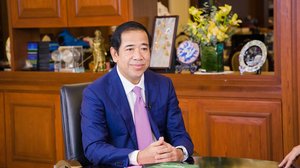 ឯកឧត្តម គង់ វិបុល រដ្ឋមន្ត្រីប្រតិភូអមនាយករដ្ឋមន្ត្រីនិងជាប្រតិភូរាជរដ្ឋាភិបាល ទទួលបន្ទុកជាអគ្គនាយកនៃអគ្គនាយកដ្ឋានពន្ធដារ